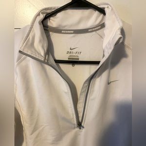 Women’s Nike running pullover